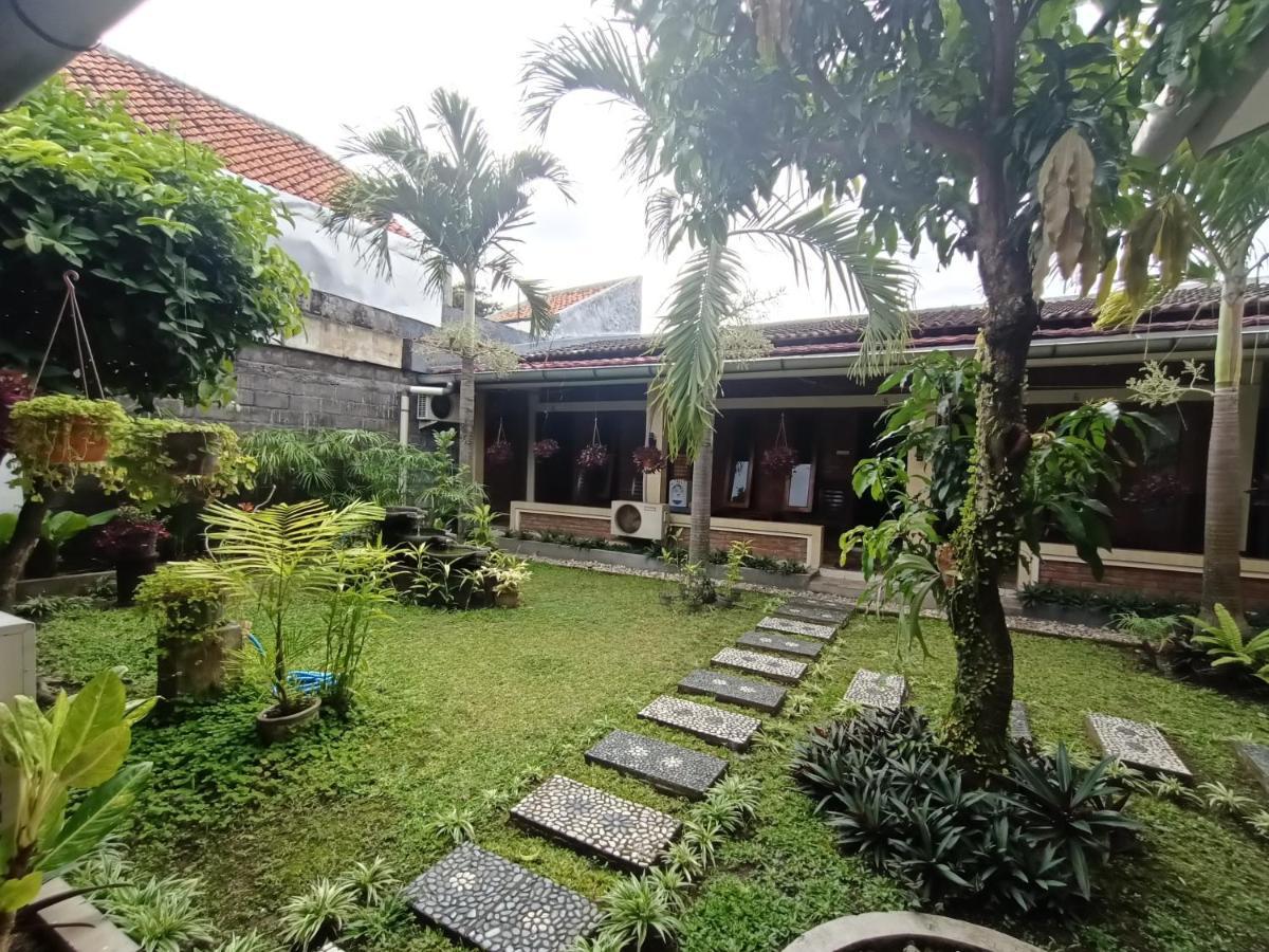 Rumah Kami Guest House Jogjacarta Exterior foto