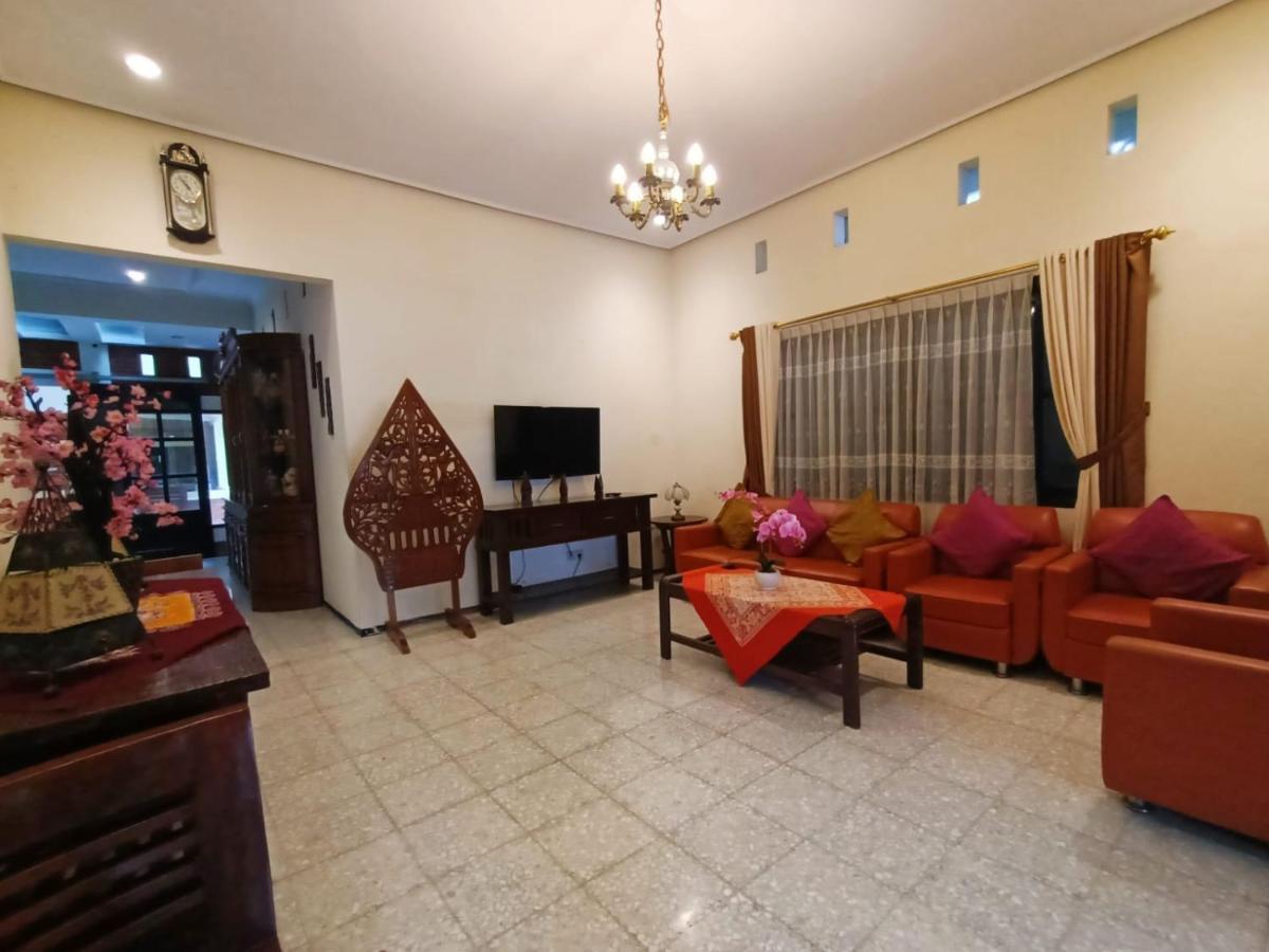Rumah Kami Guest House Jogjacarta Exterior foto